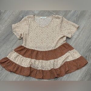 Paper Crane Women’s Floral Top Size Small